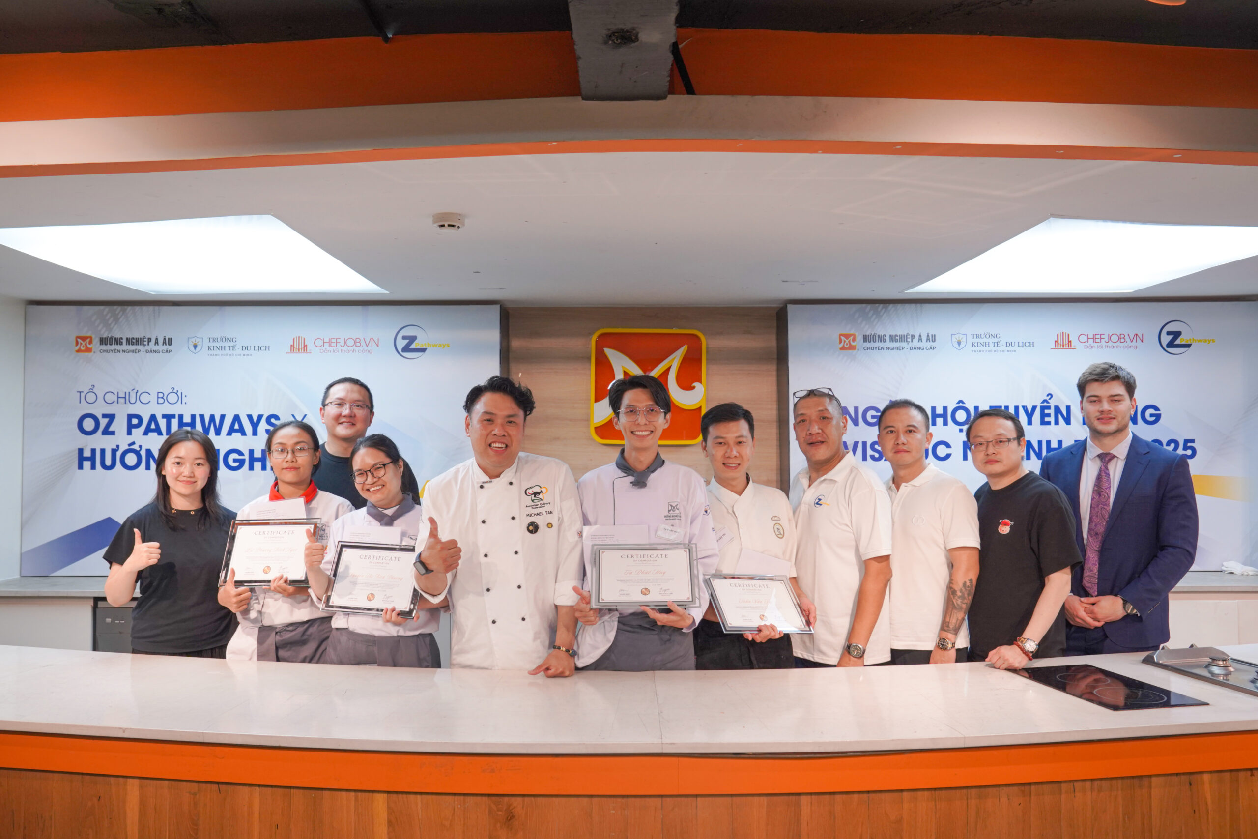 Ông Mark Foo - Giám đốc điều hành Oz Pathways chia sẻ tại sự kiện.